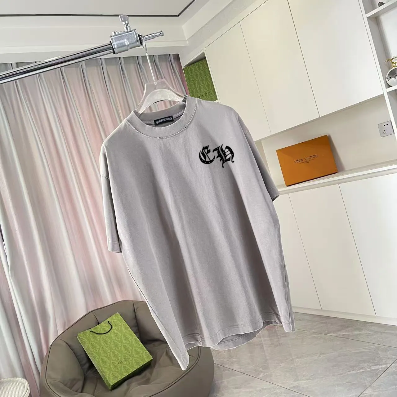 🅿️200 ch Crocodile* 2025 spring and summer new style, washed, worn, Sanskrit cross print, short-sleeved T-shirt, customized fabric 320g, same style for men and women, size: S M L XL XXL five codes, color: black gray